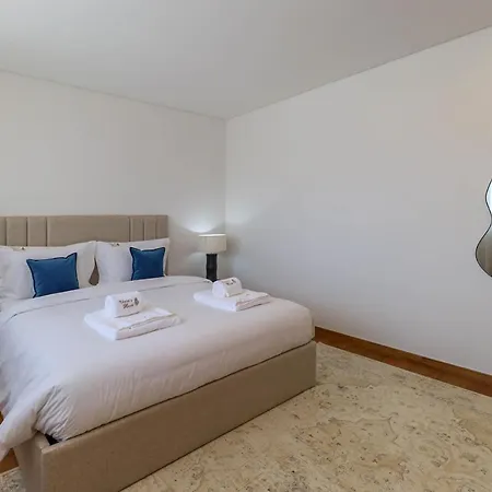 Viana's Heart - Spacious Modern Ap. Near Center Appartement *