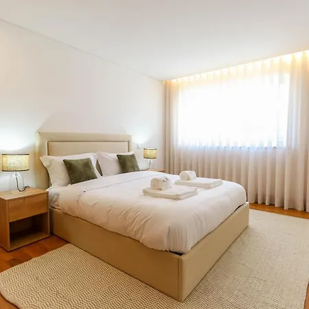Apartamento Viana's Heart - Spacious Modern Ap. Near Center Viana do Castelo