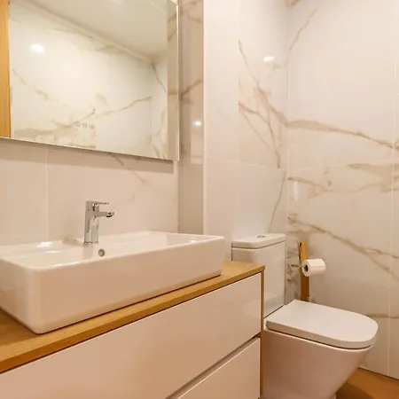 Viana's Heart - Spacious Modern Ap. Near Center Viana do Castelo