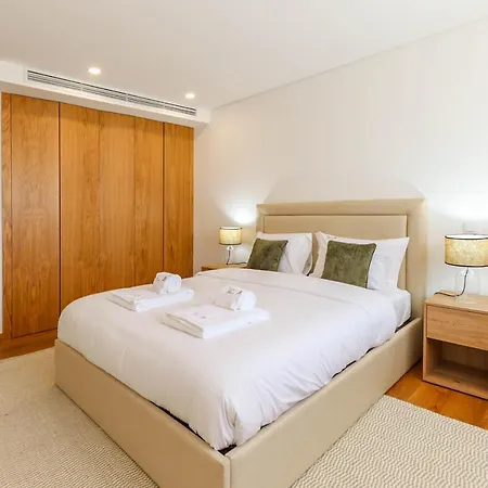 Apartamento Viana's Heart - Spacious Modern Ap. Near Center