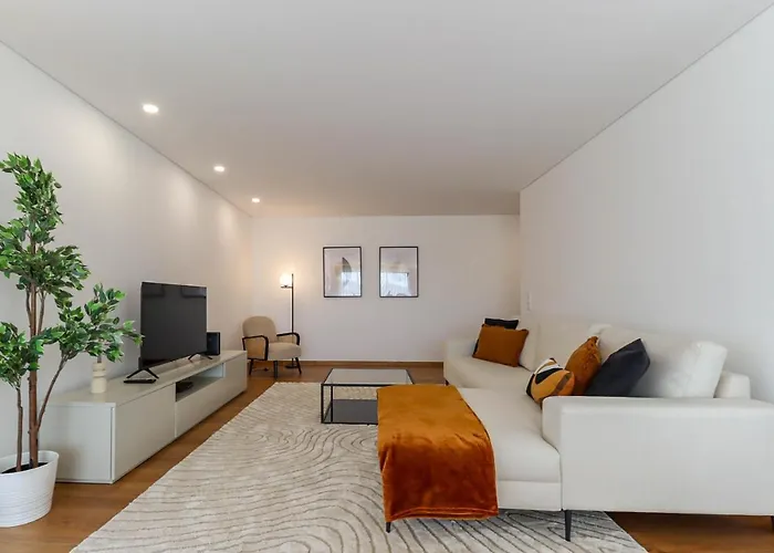 Viana's Heart - Spacious Modern Ap. Near Center Apartamento