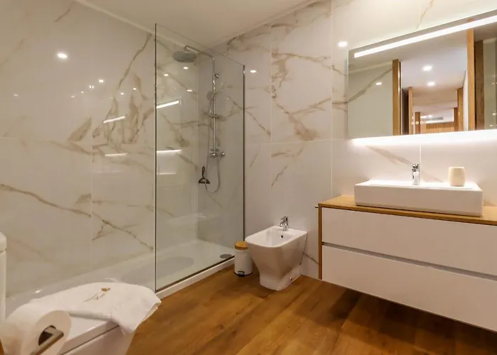 Viana's Heart - Spacious Modern Ap. Near Center Apartamento *